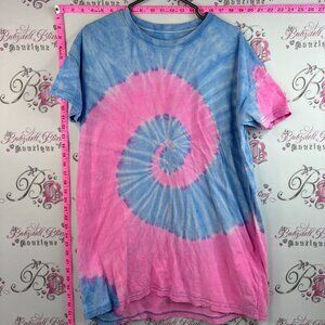 tie dye shirt pink blue white t-shirt spiral hippie